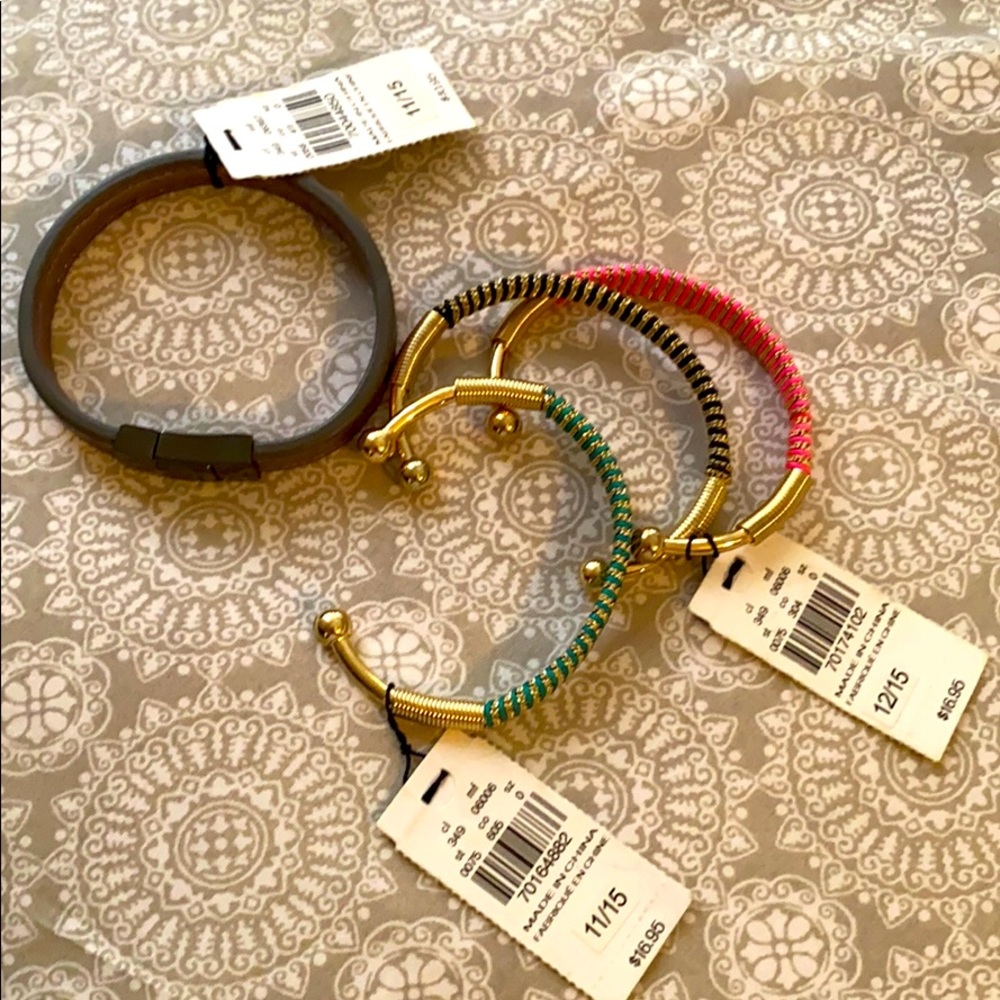 Bracelet bundle never worn new with tags
